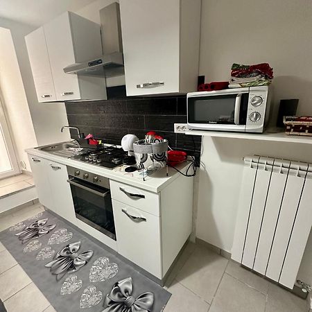 La Casa Di Stella Apartment Исерния Екстериор снимка