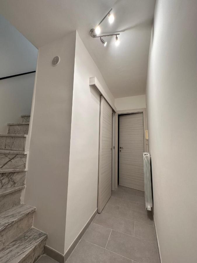 La Casa Di Stella Apartment Исерния Екстериор снимка