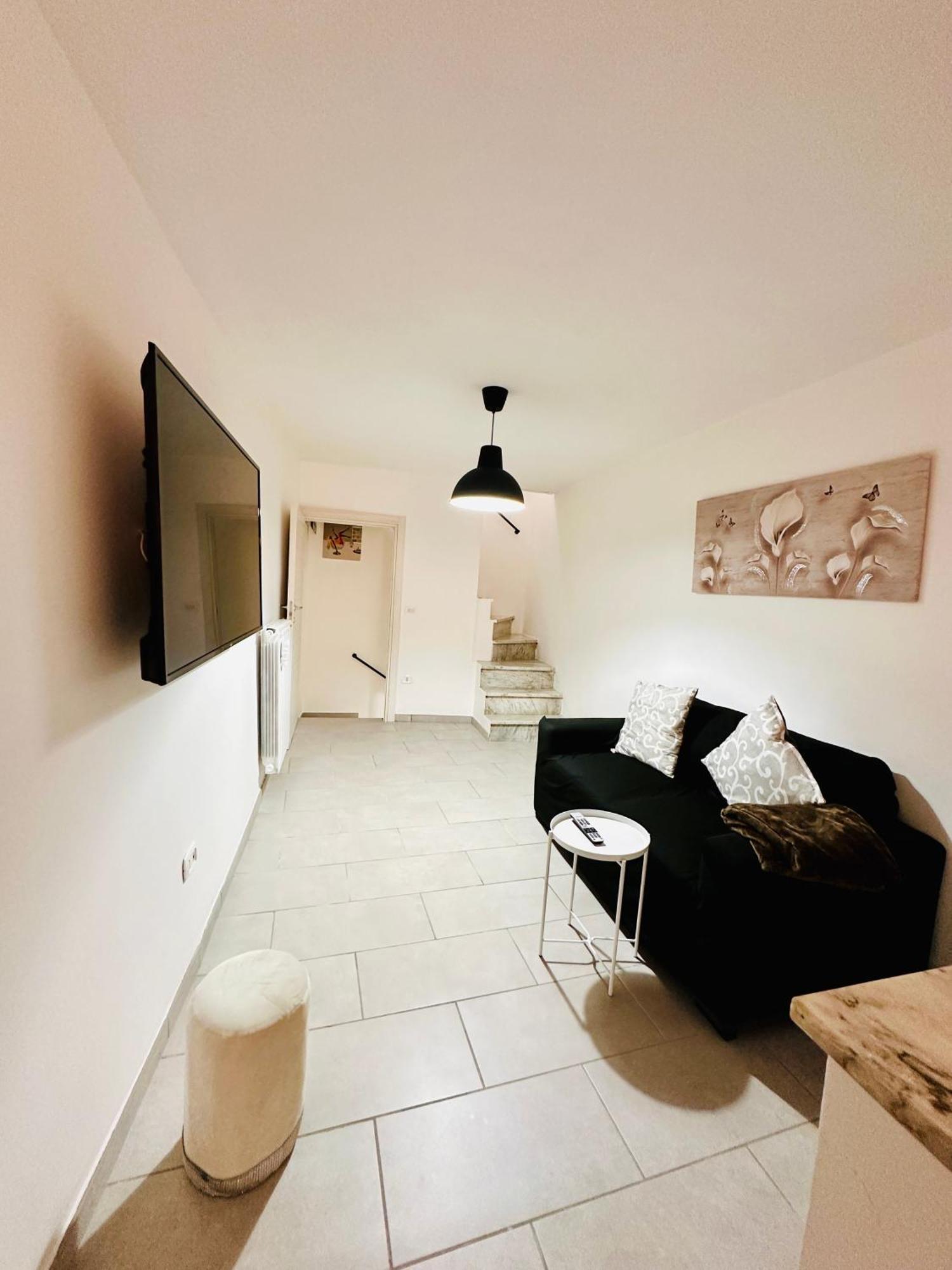 La Casa Di Stella Apartment Исерния Екстериор снимка